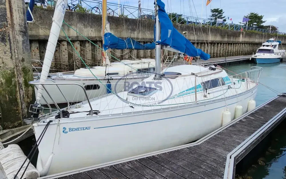 slider 6 Beneteau First 235