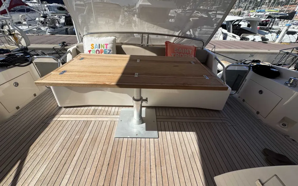 slider 4 Cayman  F520