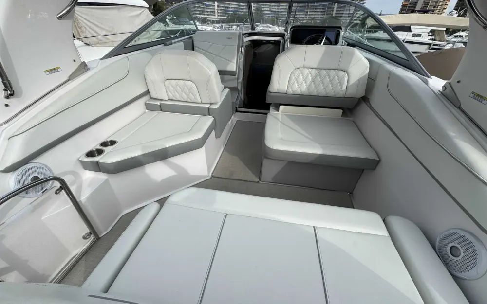 slider 6 Regal  26 Express