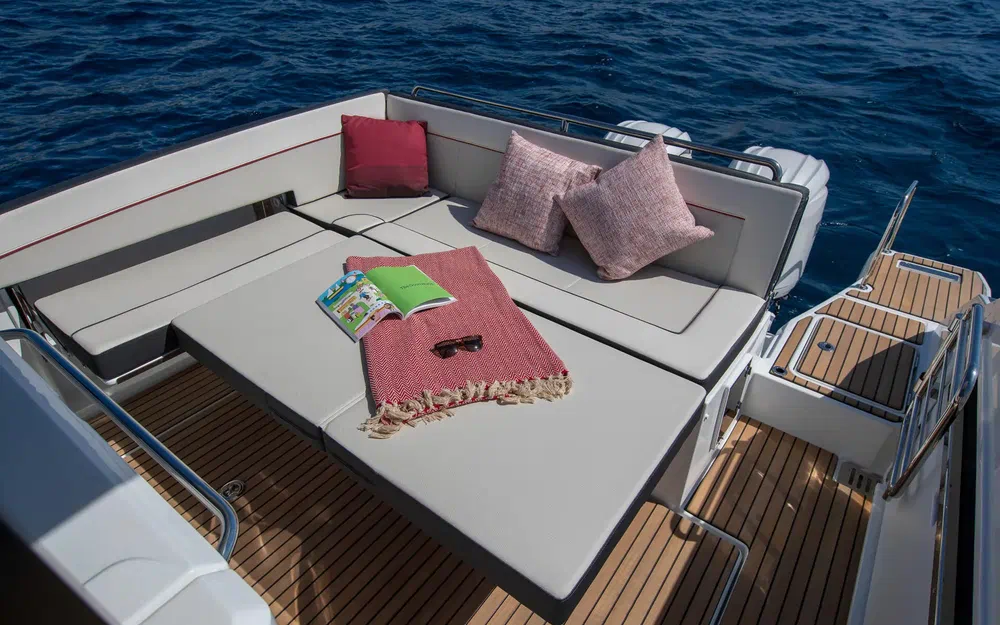 slider 10 Jeanneau Cap Camarat 9.0 WA