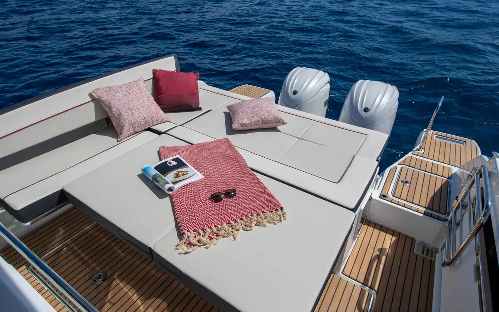 slider 3 Jeanneau Cap Camarat 9.0 WA