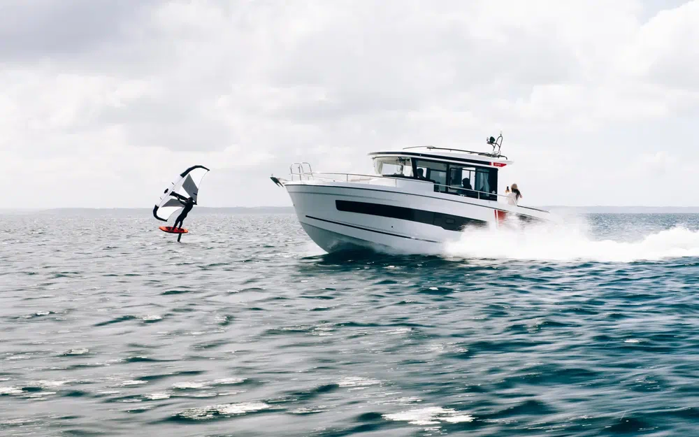 slider 13 Jeanneau Merry Fisher 895