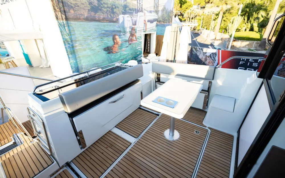 slider 3 Jeanneau Merry Fisher 895 Sport
