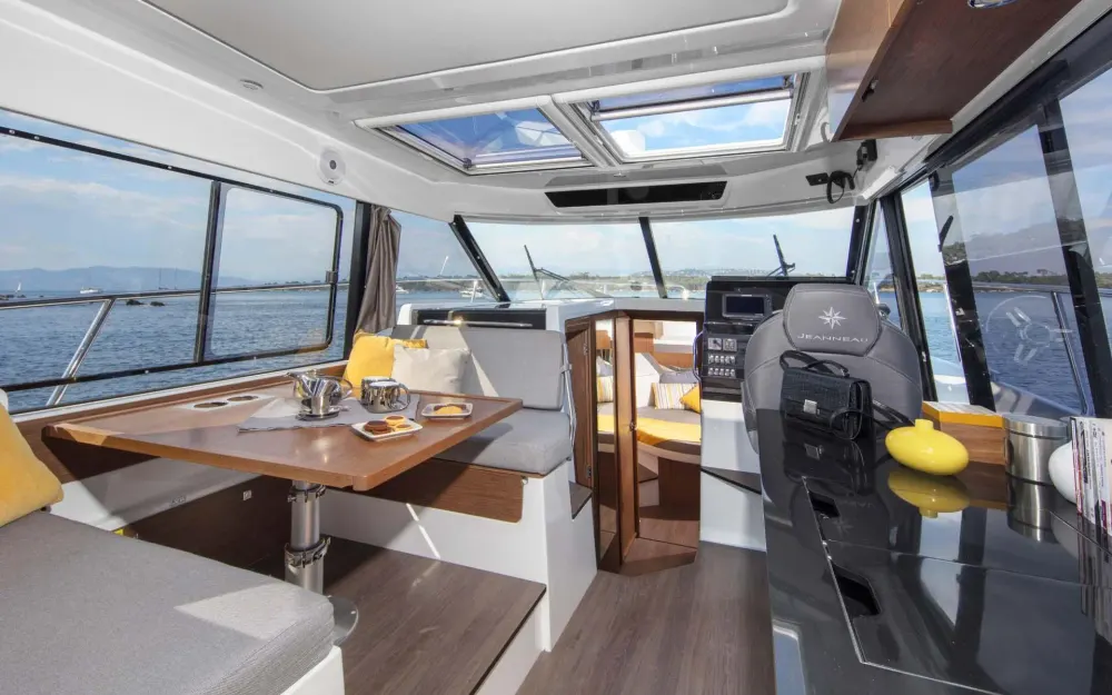 slider 18 Jeanneau Merry Fisher 1095