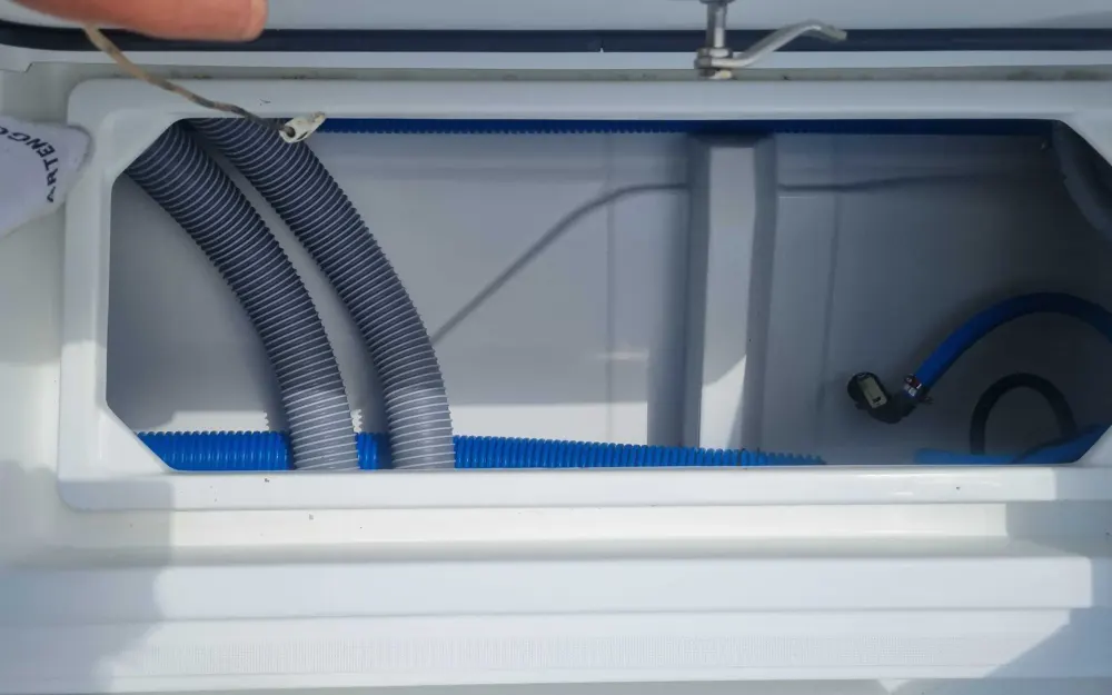 slider 12 Beneteau Barracuda 8