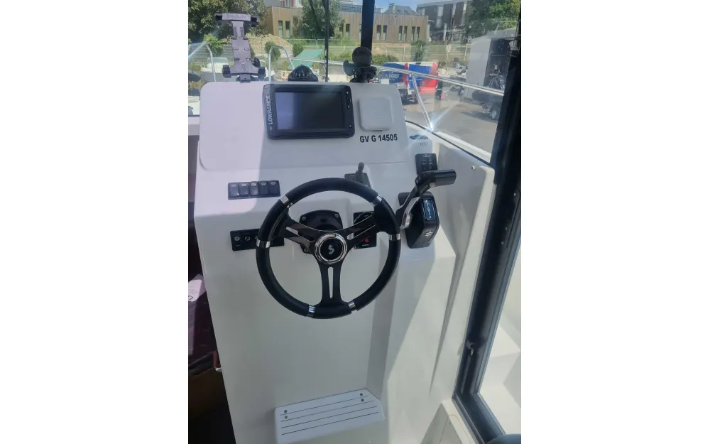 slider 4 Beneteau Barracuda 8