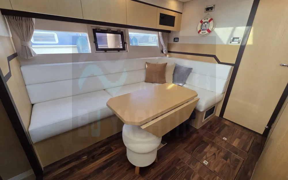slider 14 Galeon  405 HTL