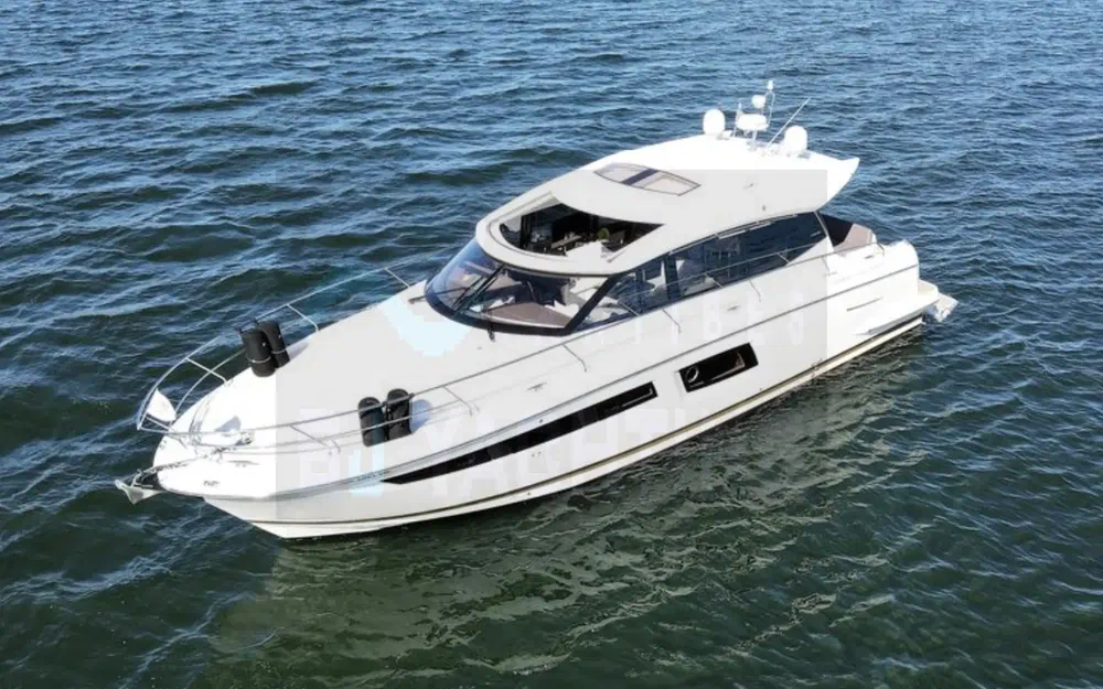 slider 0 Prestige Yachts 500 S