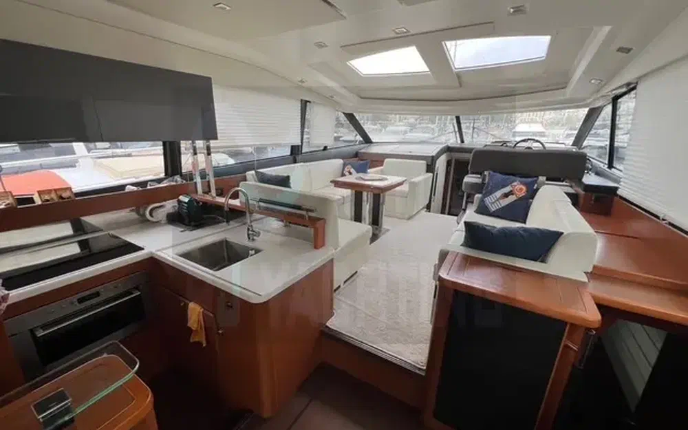 slider 2 Prestige Yachts 500 S