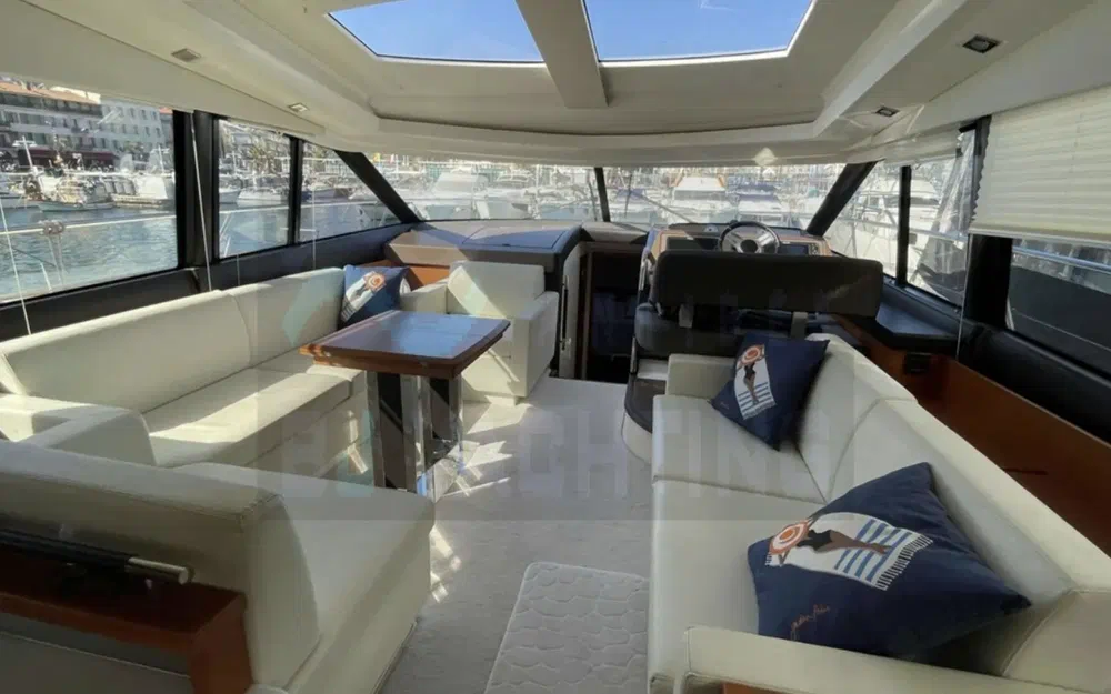 slider 4 Prestige Yachts 500 S