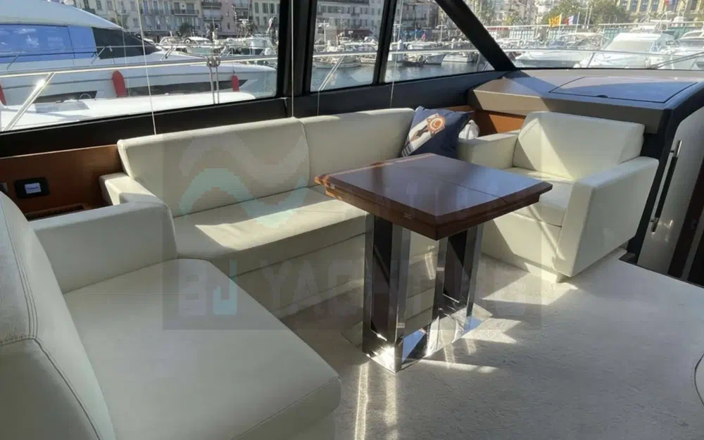 slider 5 Prestige Yachts 500 S