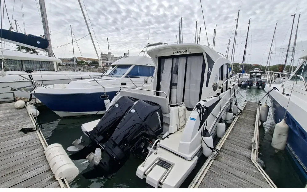 slider 1 Beneteau Antares Serie 9