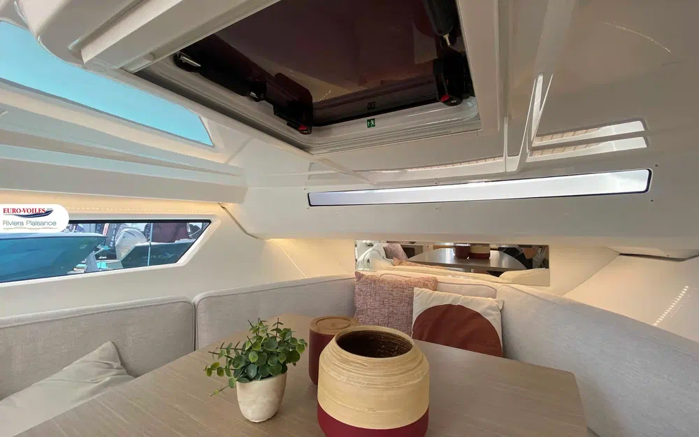 slider 14 Jeanneau Cap Camarat 9.0 WA