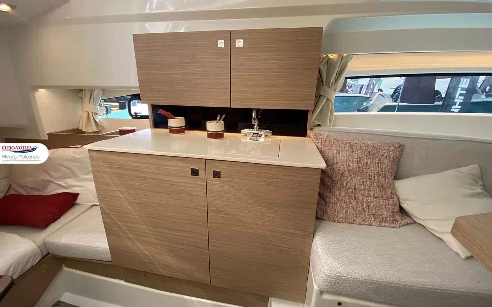 slider 16 Jeanneau Cap Camarat 9.0 WA