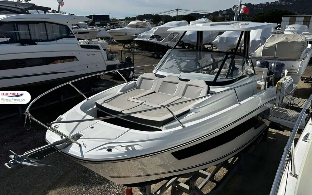 slider 7 Jeanneau Cap Camarat 9.0 WA