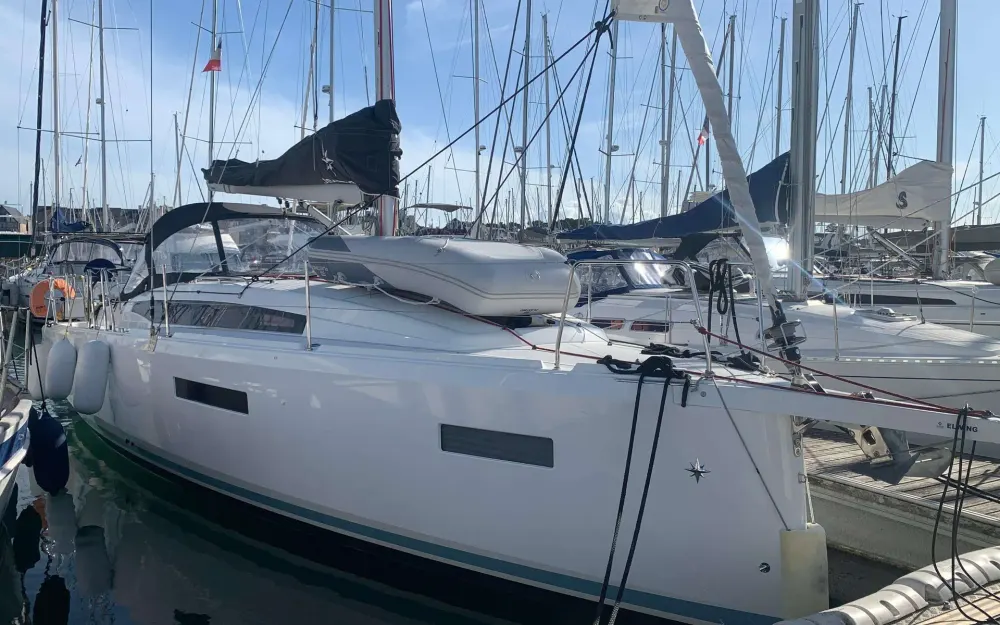 slider 0 Jeanneau Sun Odyssey 380