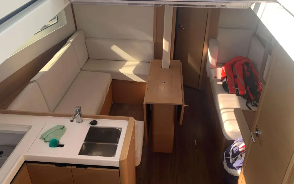 slider 12 Jeanneau Sun Odyssey 380