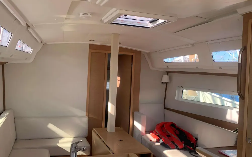 slider 16 Jeanneau Sun Odyssey 380
