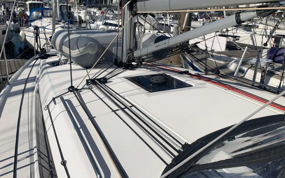 slider 5 Jeanneau Sun Odyssey 380