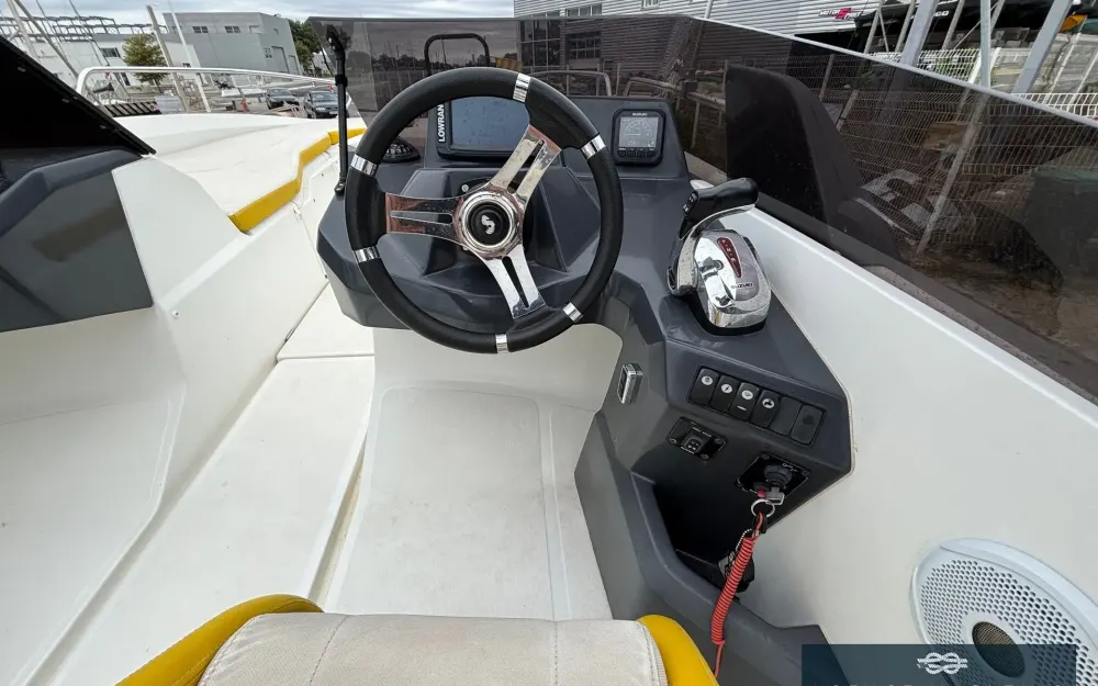 slider 9 Beneteau Flyer 6.6 SPORTdeck