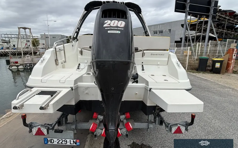 slider 14 Beneteau Flyer 6.6 SPORTdeck