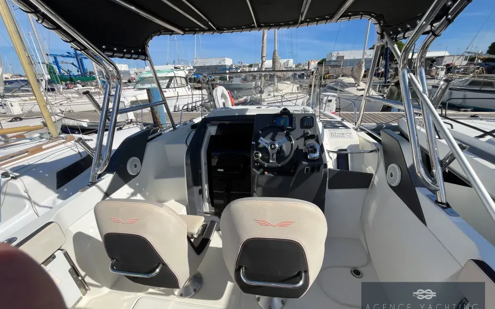 slider 28 Beneteau Flyer 7.7 SUNdeck