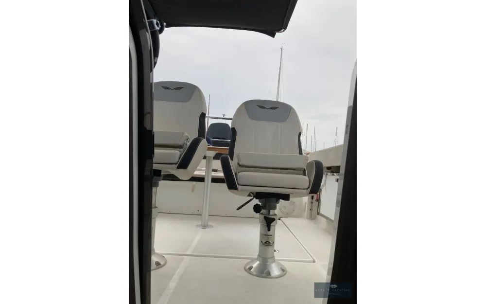 slider 5 Beneteau Flyer 7.7 SUNdeck