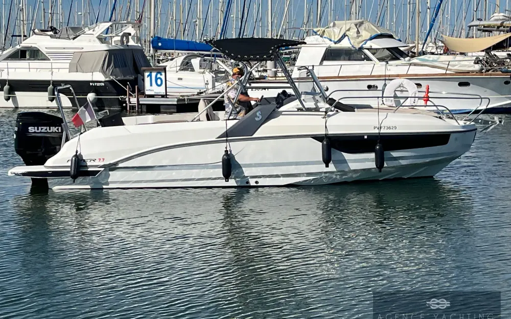 slider 65 Beneteau Flyer 7.7 SUNdeck