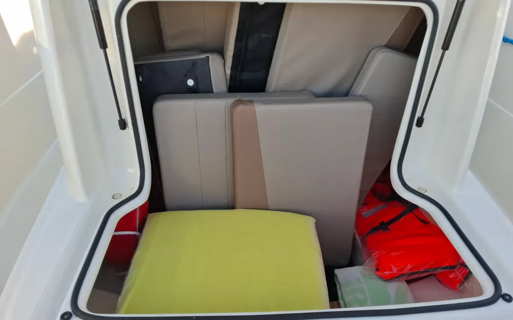slider 24 Quicksilver Activ 605 Open