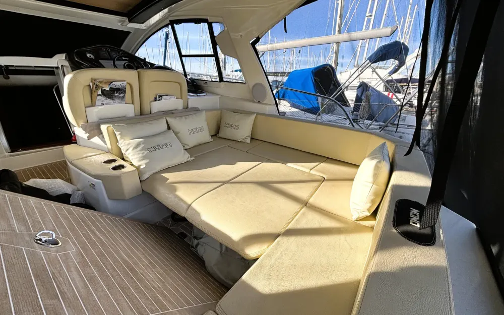 slider 9 Cranchi M 38 Hard Top