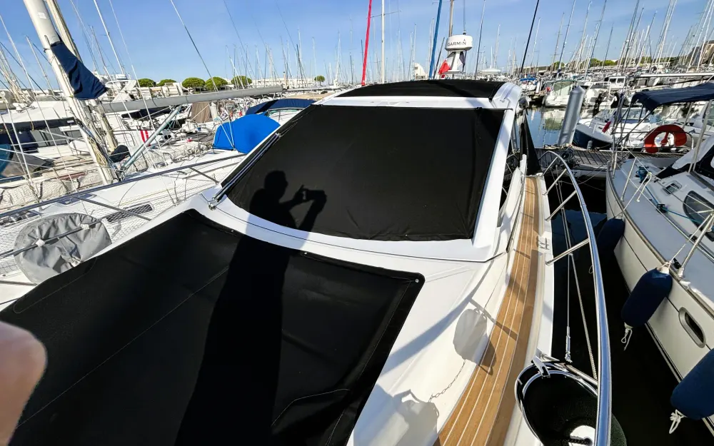 slider 6 Cranchi M 38 Hard Top