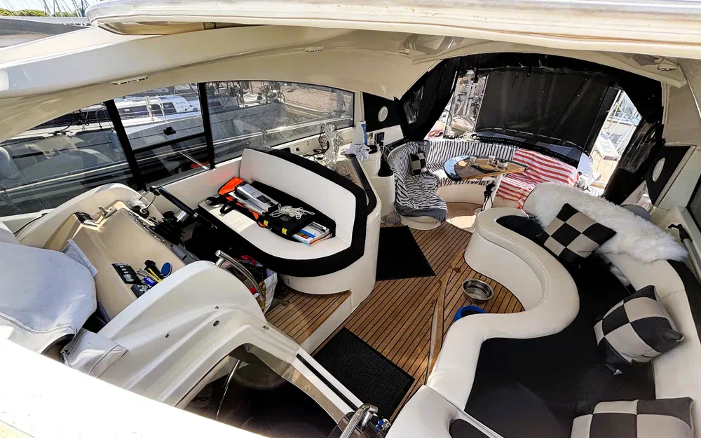 slider 9 Jeanneau Prestige 50