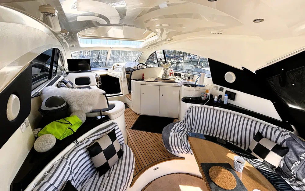 slider 10 Jeanneau Prestige 50