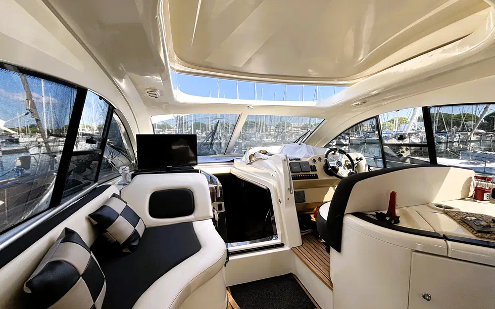 slider 17 Jeanneau Prestige 50