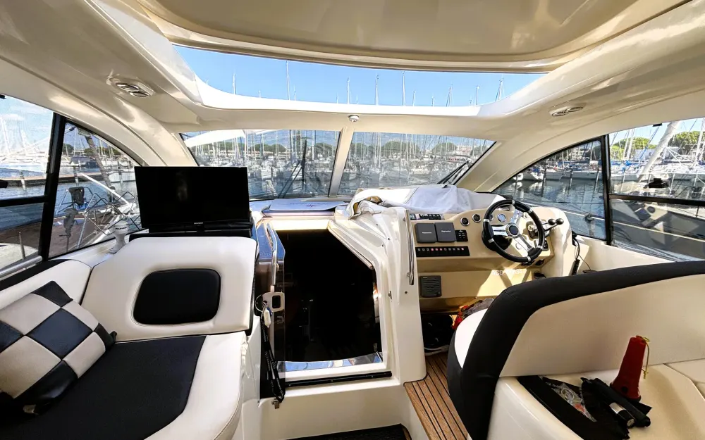 slider 18 Jeanneau Prestige 50 S