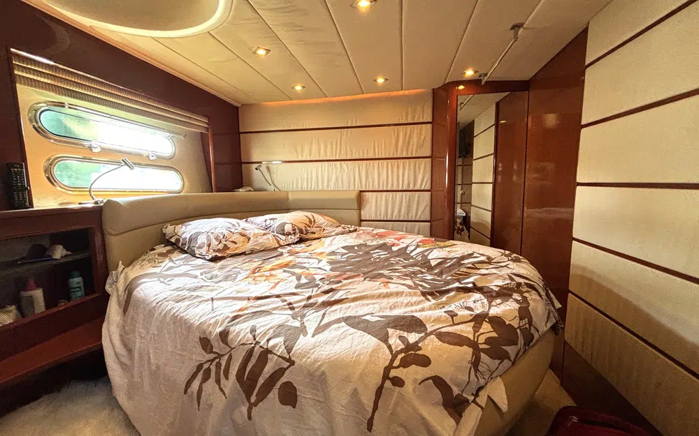 slider 27 Jeanneau Prestige 50
