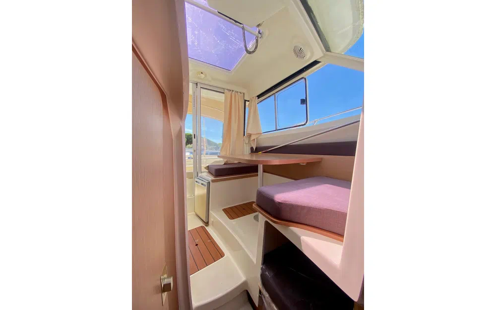 slider 16 Jeanneau Merry Fisher 725Legende