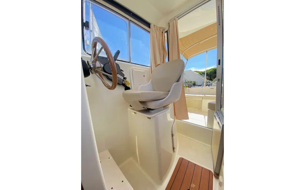 slider 17 Jeanneau Merry Fisher 725