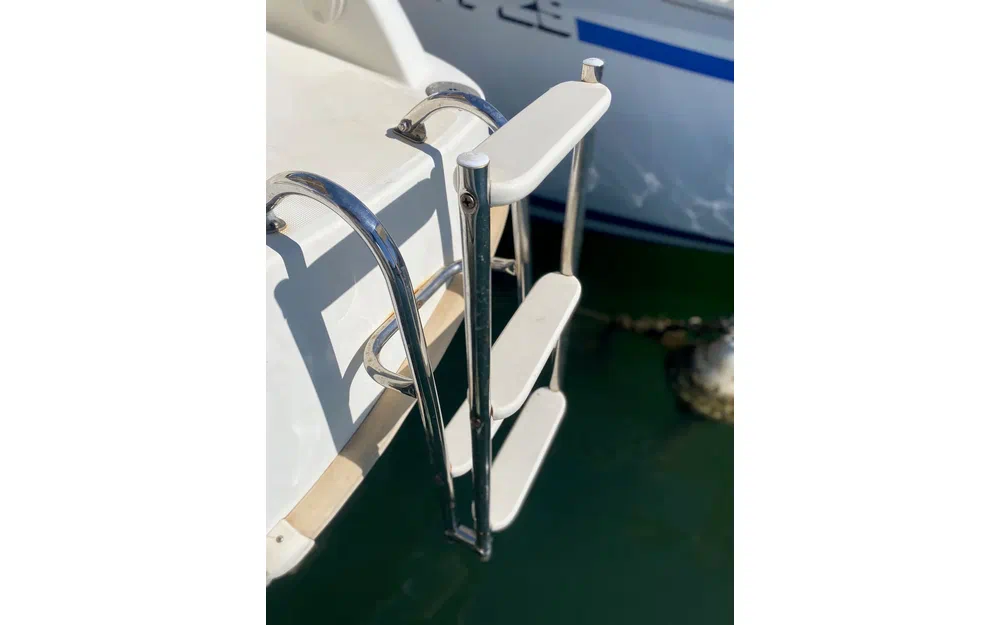 slider 21 Jeanneau Merry Fisher 725