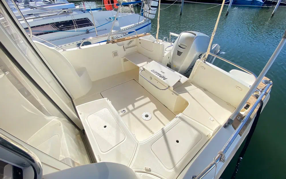 slider 24 Jeanneau Merry Fisher 725