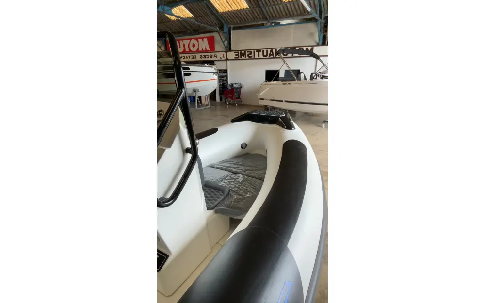 slider 1 3D Tender TR 54