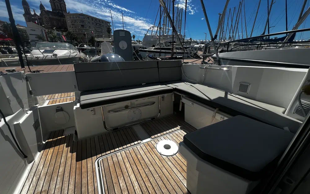 slider 17 Jeanneau Merry Fisher 695