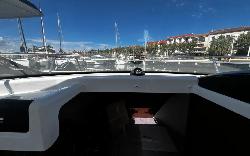 slider 28 Jeanneau Merry Fisher 695