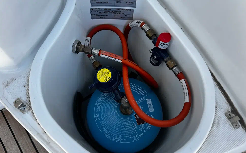 slider 32 Jeanneau Merry Fisher 695