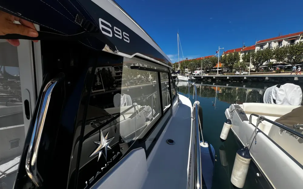 slider 33 Jeanneau Merry Fisher 695 Serie 2