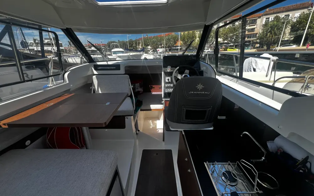 slider 6 Jeanneau Merry Fisher 695 Serie 2