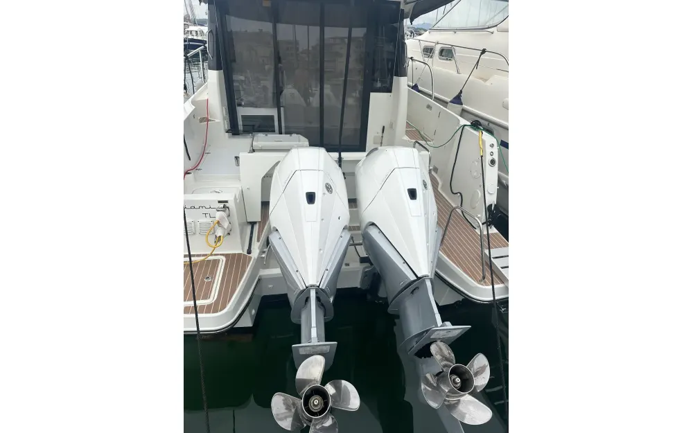 slider 1 Jeanneau Merry Fisher 1095
