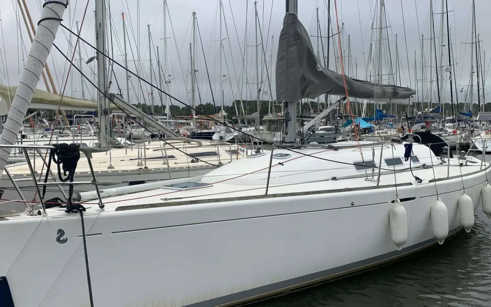 slider 1 Beneteau First 40.7