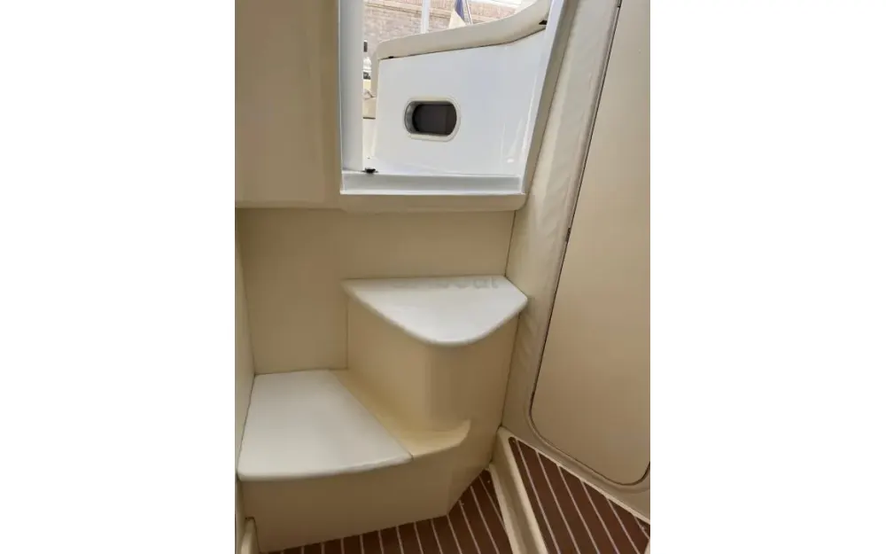 slider 6 Sessa Marine Oyster 27