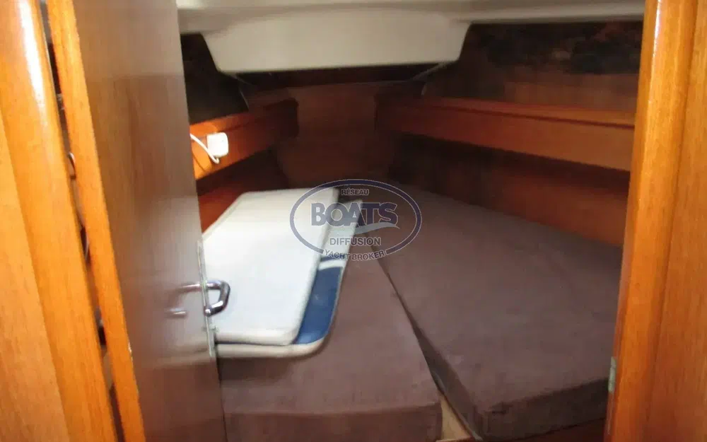 slider 10 Jeanneau Sun Odyssey 37